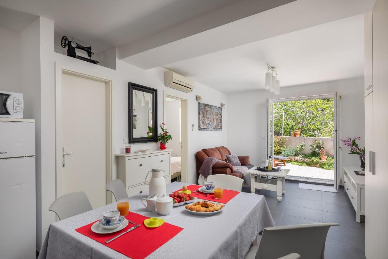Seaside Apartment Kamelia Mimice Luaran gambar