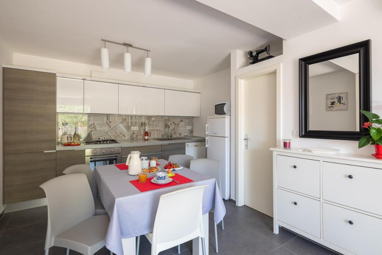 Seaside Apartment Kamelia Mimice Luaran gambar