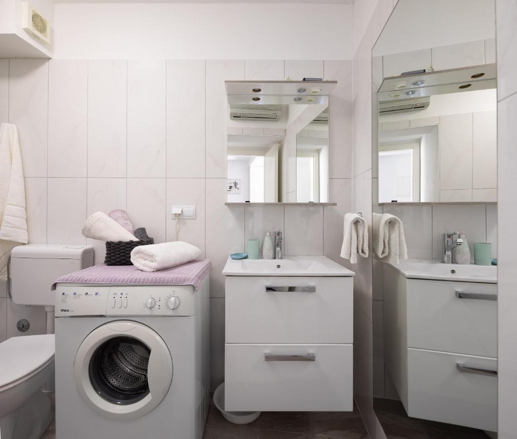 Seaside Apartment Kamelia Mimice Luaran gambar
