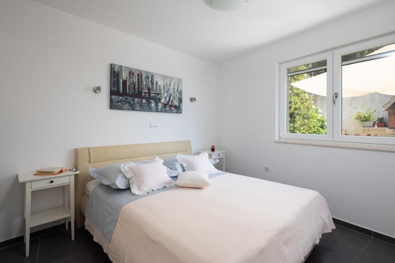 Seaside Apartment Kamelia Mimice Luaran gambar